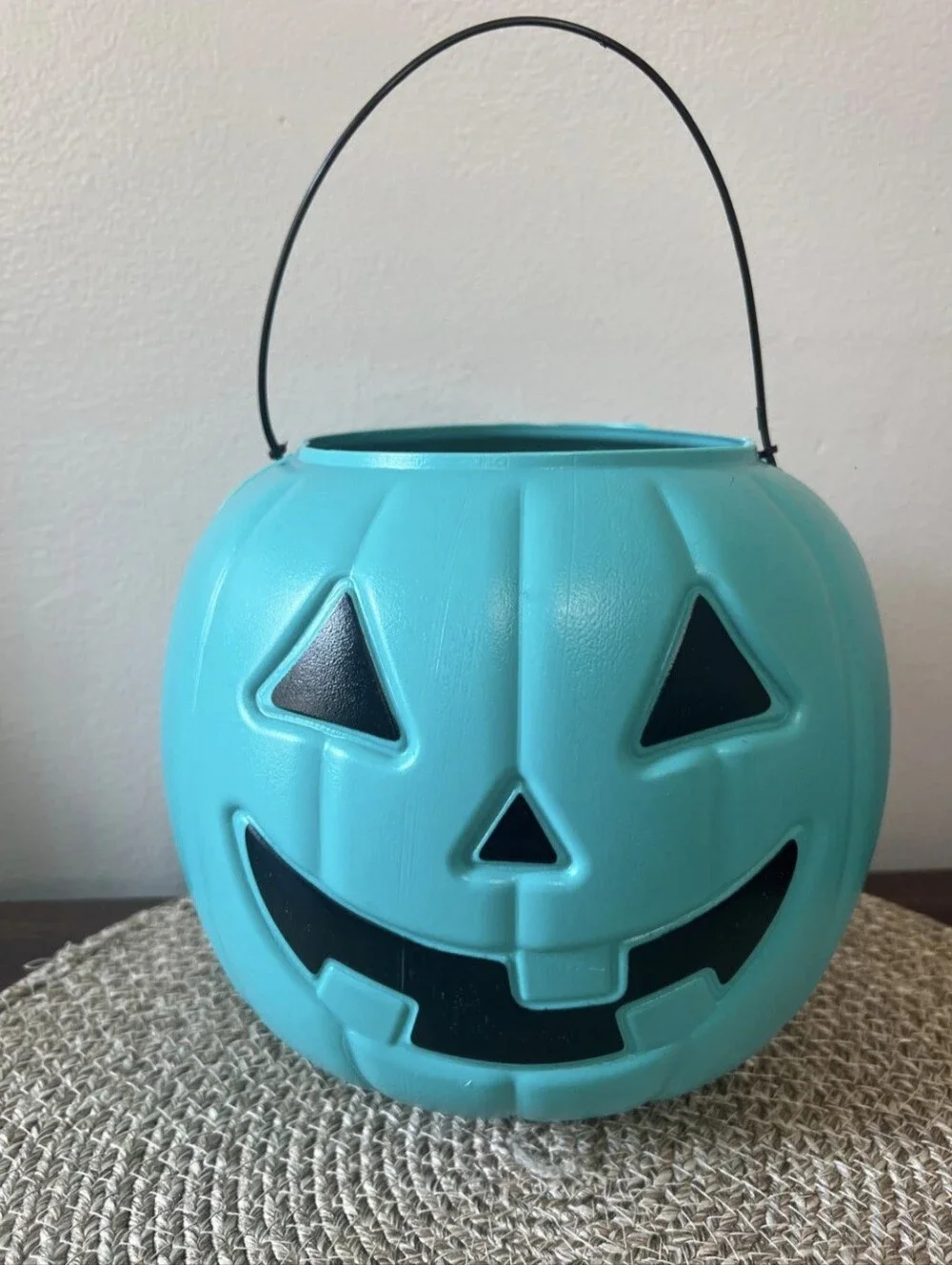 Halloween Pumpkin Teal JOL Blow Mold Bucket Pail Trick-or-Treat.